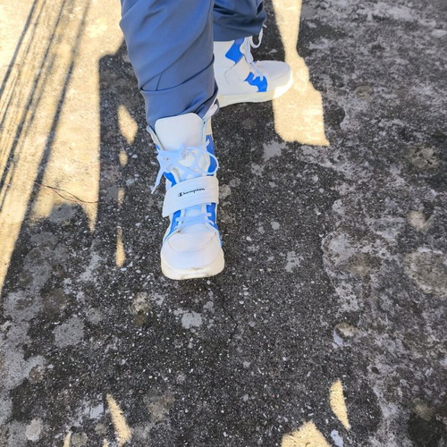 Champion athletic boots like new, size 39, white and blue