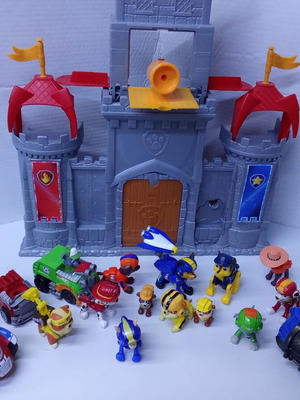PAW Patrol Rescue Knights κάστρο-αρχηγείο με φιγούρες και οχήματα