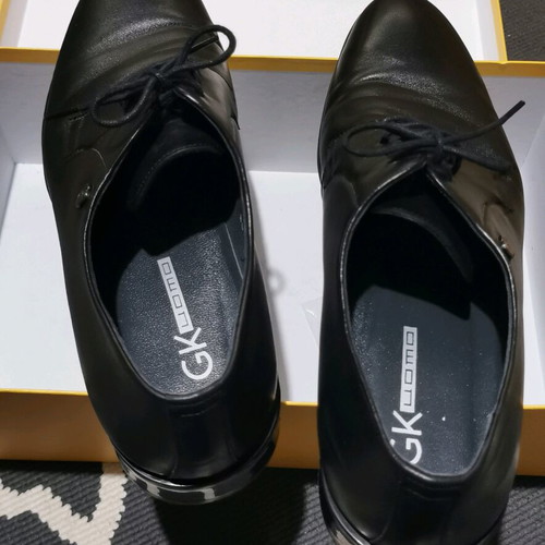 GK Uomo men's shoes scarponi like new, size 42, black