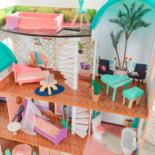 Wooden dollhouse like new with furniture