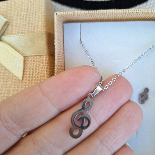 Steel necklace and earrings set treble clef new, silver