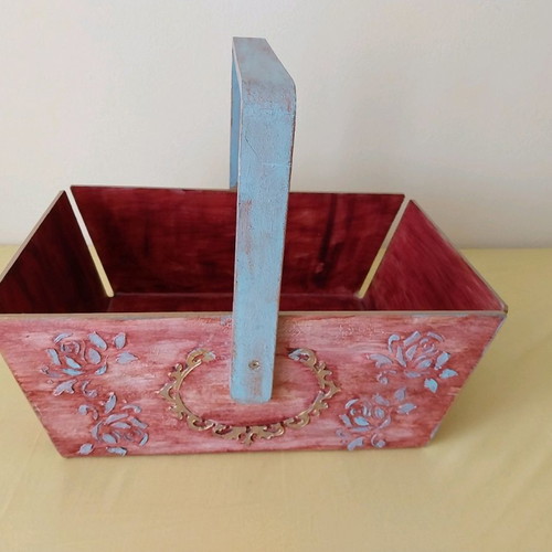 Basket refurbished from hard Plexiglas