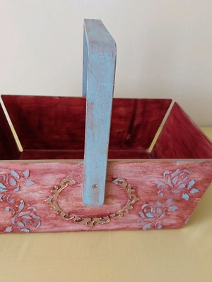 Basket refurbished from hard Plexiglas