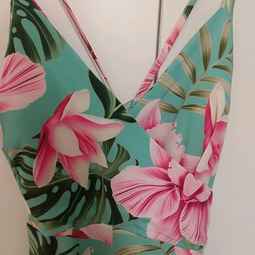 Midi floral dress like new, one size, veraman with fuchsia