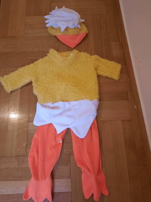 Chicken costume used, 12/18 months