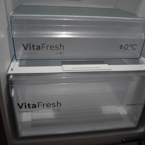 Ψυγειοκαταψύκτης Bosch KGN 36VLDE inox μεταχειρισμένος
