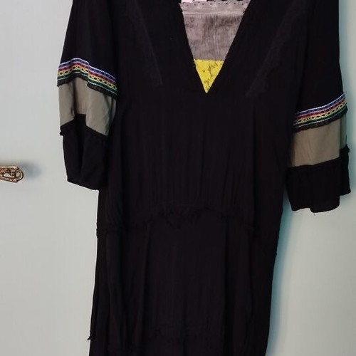 Boho dress M like new with embroidered details and multi-color sleeves