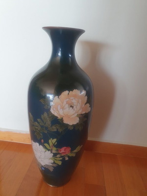 Japanese Cloisonné Vase large decorative, like new