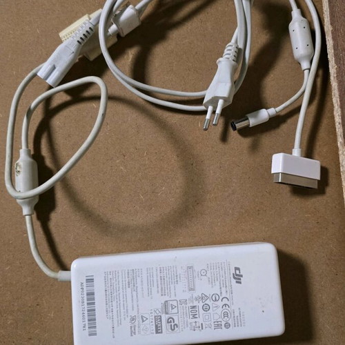 DJI Phantom 4 Pro charger PH4C100 used with cable and new propellers