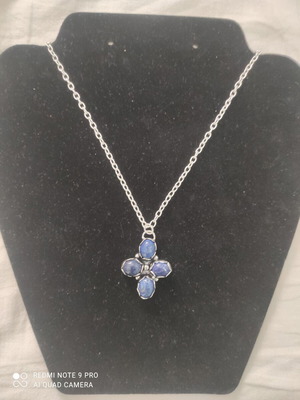 Silver necklace with lapis lazuli stones new, 45 cm chain