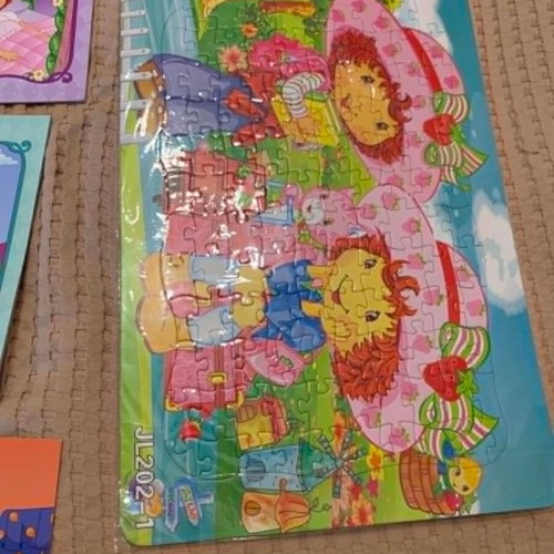 Strawberry Shortcake Children's Book Set like new with game and puzzle