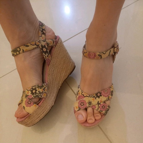 Fabric platform sandals used size 39 pink with flowers