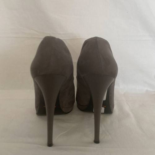 Exe gray suede pumps with 11 cm heel, like new, size 40
