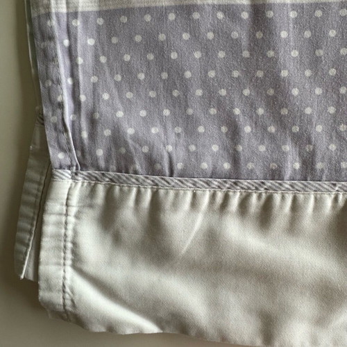 Down Town crib bedding set used, cotton satin