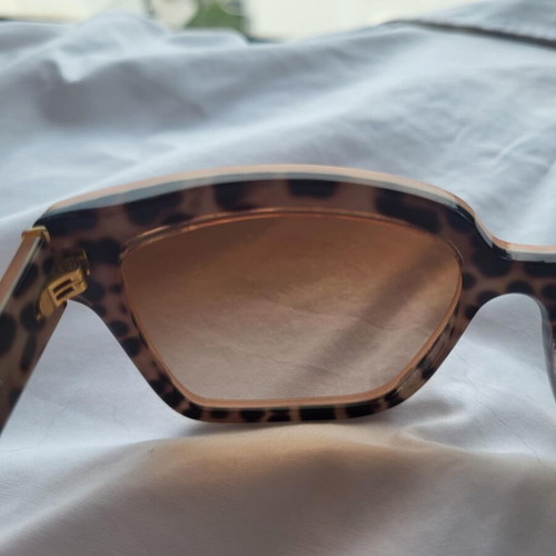 Dolce & Gabbana sunglasses salmon with leopard pattern like new