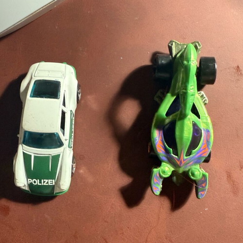 Hot Wheels collection of 24 cars like new