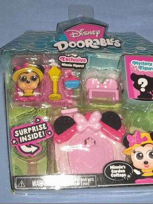 Disney Doorables Minnie's Garden Cottage new figure and house set
