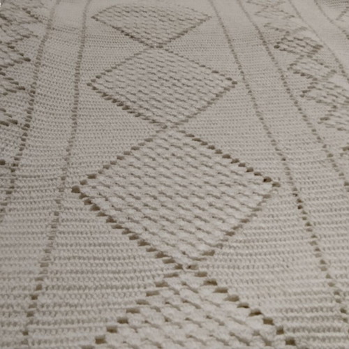 Handmade white knitted blanket super king size 2.33x2.42 m new