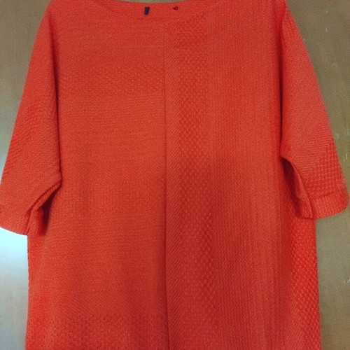 Orange blouse with 3/4 sleeves like new, size XL