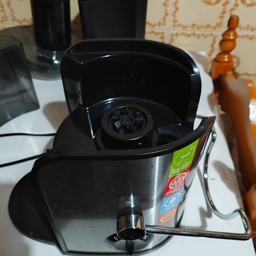Rohnson juice extractor used, lightly used