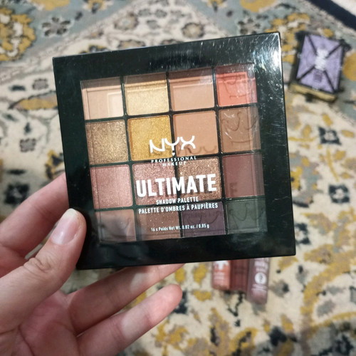 Nyx makeup set 14 items like new