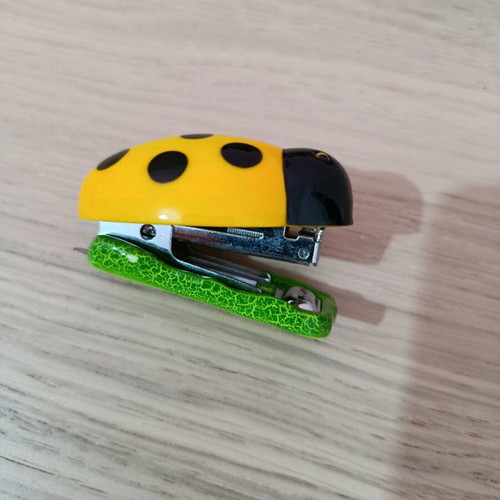 Ladybug staplers new, pack of 8 in various colors