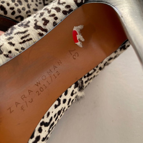 Zara leather pumps size 37, black and white