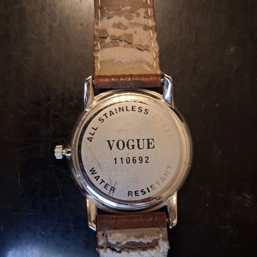 Ρολόι Vogue unisex μεταχειρισμένο, ασημί καντράν με small seconds, ανοξείδωτο ατσάλι