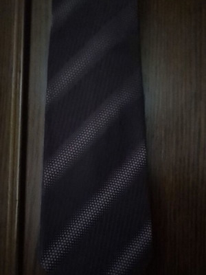 Gucci tie 100% silk new