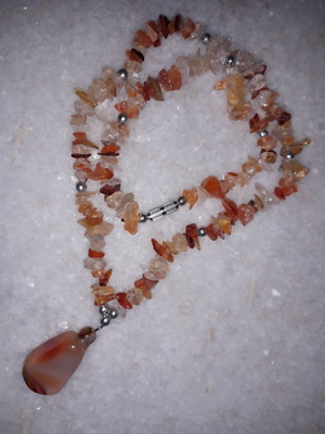 Vintage necklace with agates used