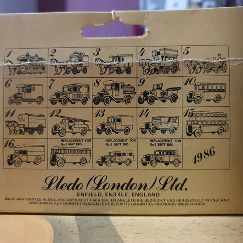 Lledo Days Gone Chevrolet Van Co-operative Milk like new