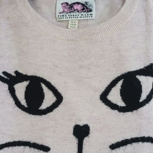 Pullover with cat design like new, black and beige, size S