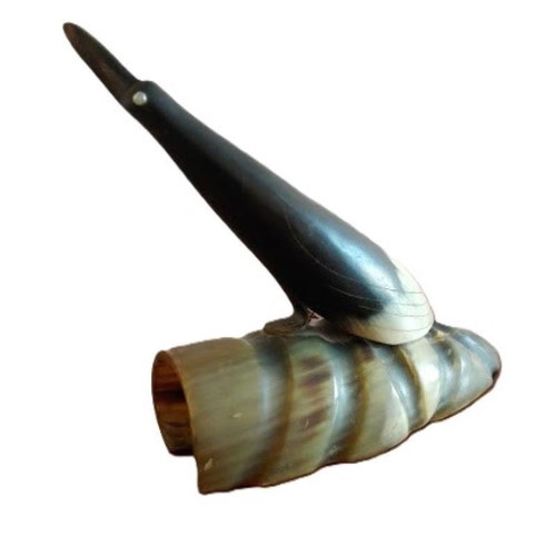 Vintage Bird Figurine made of Natural Horn, circa 1950, like new
