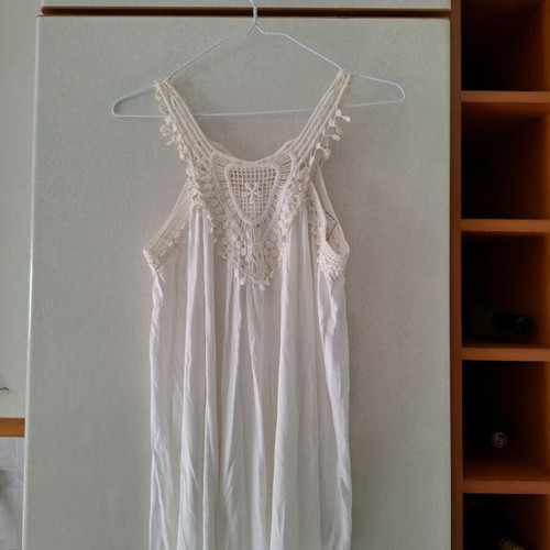 Attrattivo white sleeveless blouse used, knitted details