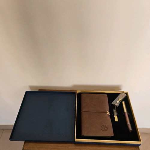 Zhejiang University collectible memorabilia set new with pen, flash drive, and notebook