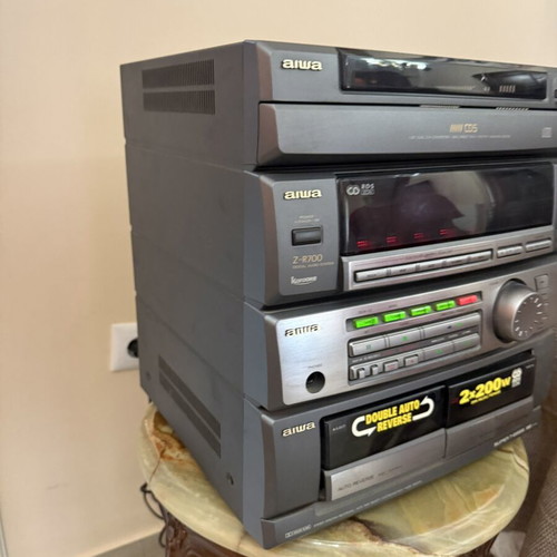 Aiwa Z-R700 sound system CD used