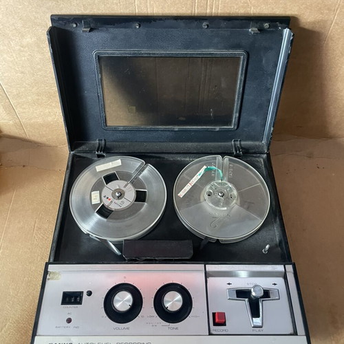 Μπομπινόφωνο SANYO μεταχειρισμένο, δουλεύει