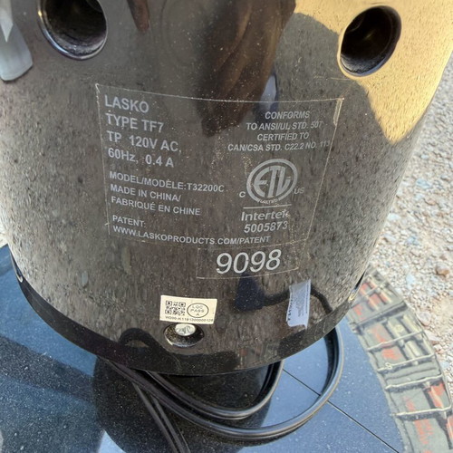 Tower fan with excellent cooling, 120V AC 60Hz