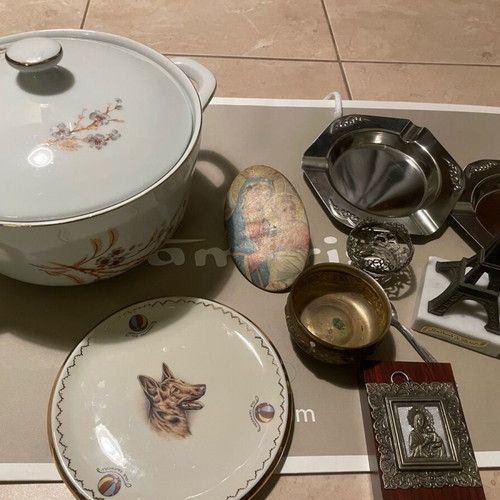 Decorations like new, all together