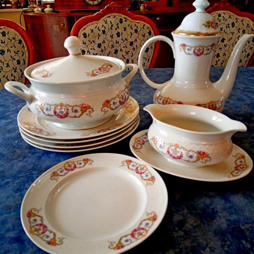 Vintage Seltmann Weiden dinnerware set, 8 pieces