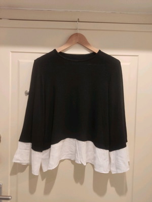 Women's blouse like new, black with shirt effect