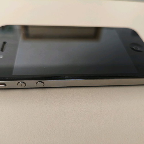 Apple iPhone 4 Model A1332 used for parts