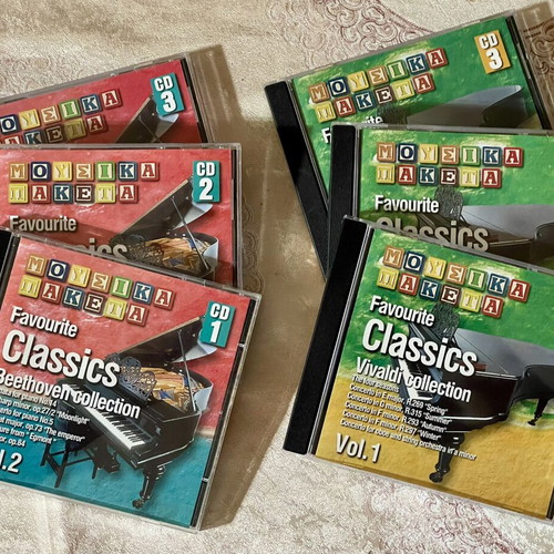 Favourite Classics 2 Triple CD Music Packages like new, classical
