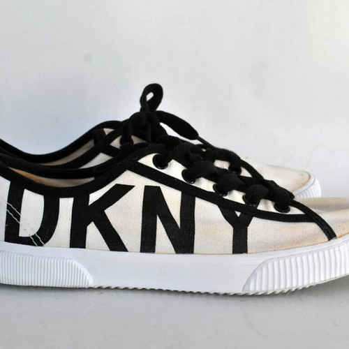 DKNY white canvas sneakers slightly used, size 37.5