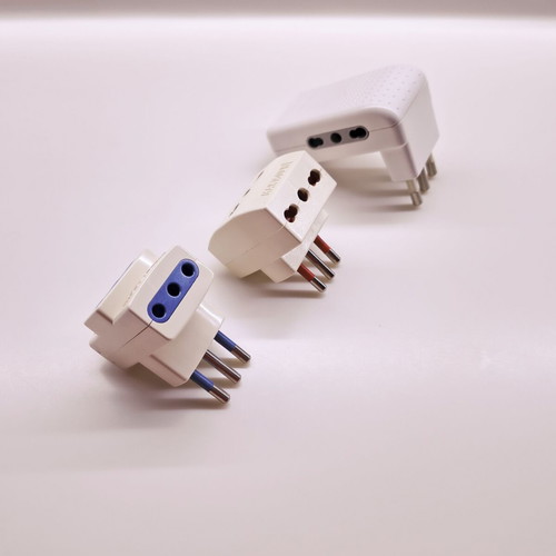 Set of 3 Italian European power adapters like new
