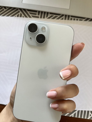 Apple iPhone 15 128GB άσπρο σαν καινούργιο