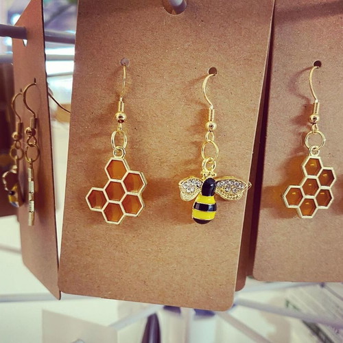 Bee Earrings new