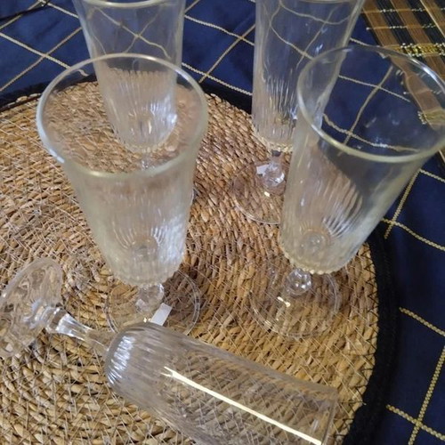 Set of glasses with ice bucket and nut bowl new, 5 kilowatt