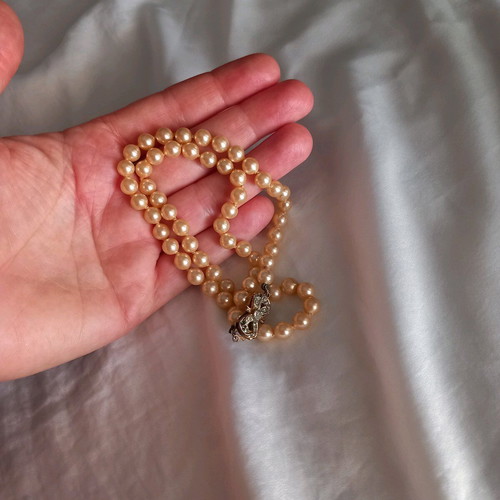 Necklace with Majorca pearls like new, 45 cm, gold color
