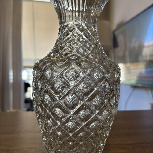 Glass vase with beautiful design like new